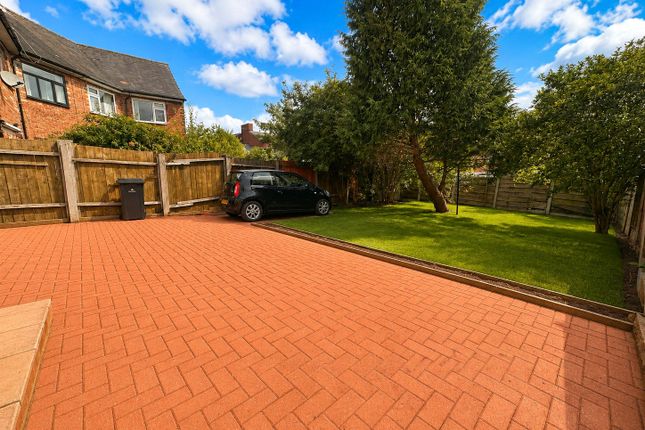14, Wroxham Road, Manchester photo 2