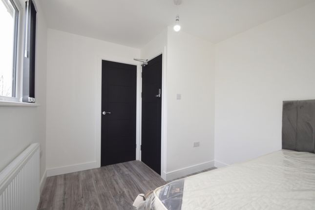 Terraced house to rent in Rhymney Street, Cardiff