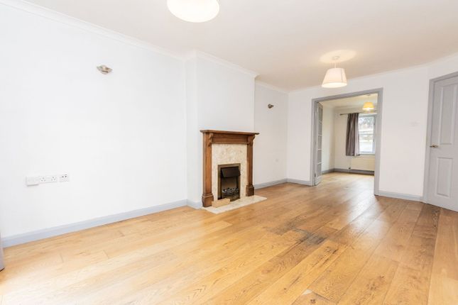 33, Rectory Fields, Cranbrook photo 2