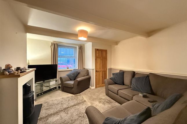 Lodge Street, Hyde photo 2