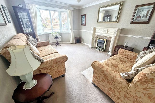 20, Delamere Crescent, Cramlington photo 2