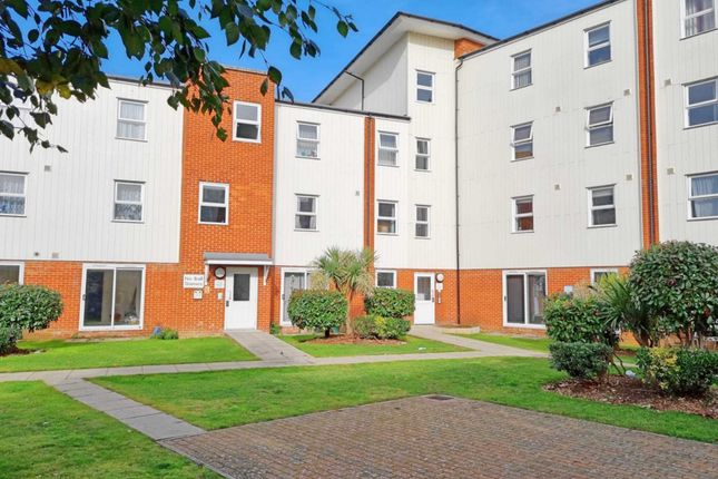 Thumbnail Flat for sale in Broomwade Close, Off Ranelagh Road