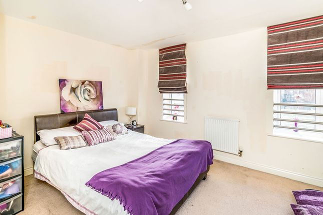 Thumbnail Terraced house for sale in Terriers End, High Wycombe