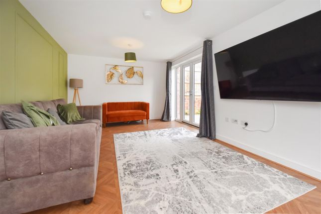 12, Mary Drive, Cullompton photo 5