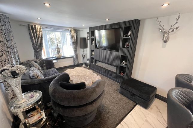 9 Oak Road, Lindow Court Park, Mobberley photo 2