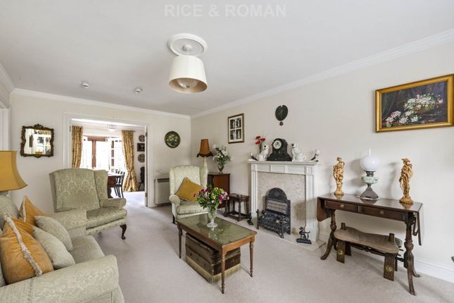 5 Mytchett Heath, Camberley photo 4