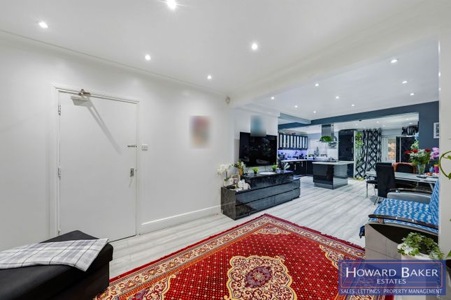 20, Woodfield Avenue, Colindale photo 2