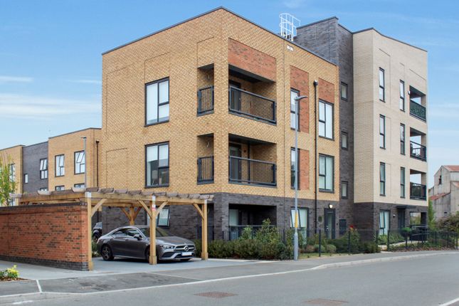 2-bed flat on 18, Whiting Avenue, Greenhithe, £290,000