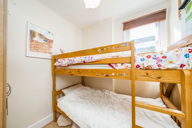 83B, Roundwood Road, London photo 4