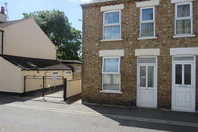 Semi-detached house to rent in Prince Street, Wisbech