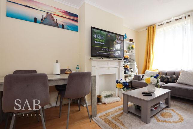 51 Oldfield Lane South, Greenford photo 4