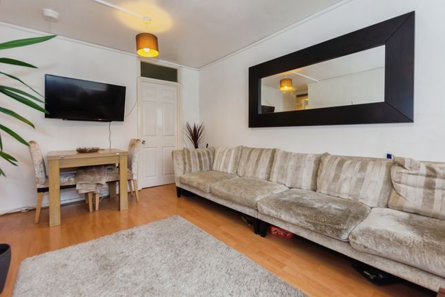 Flat 14A, Clifton House,, Olton Boulevard East, West Midlands photo 3