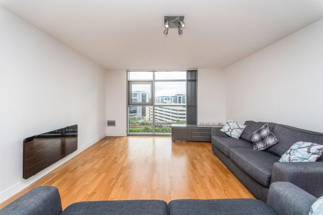 81, Cardiff photo 4