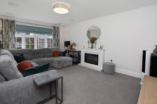 57 Curlew Way, Dawlish photo 4