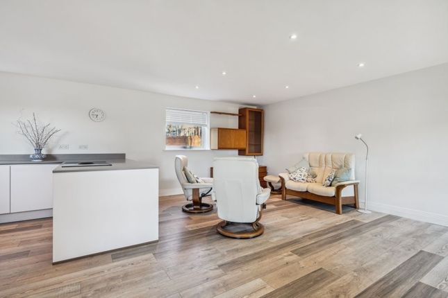 Flat for sale in Chenies Parade, Chalfont Station Road, Little Chalfont, Amersham