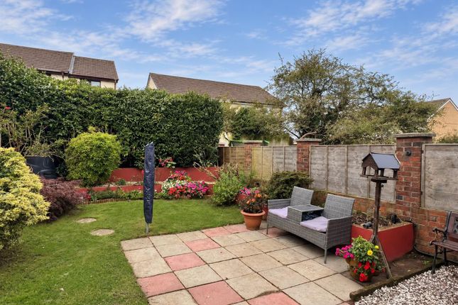 28, Douglas Close, Roche photo 2