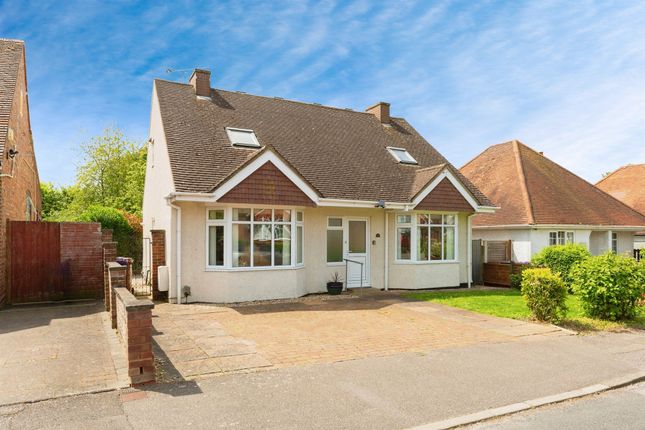 Thumbnail Detached bungalow for sale in The Dale, Letchworth Garden City