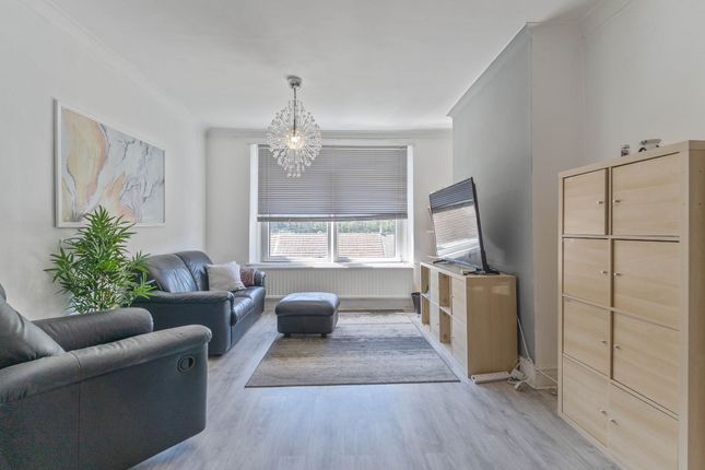 66 Duke Street, Abertillery photo 3