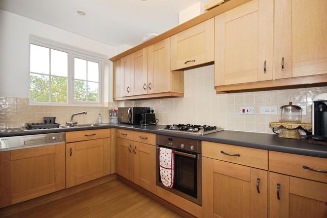 24, Wilmhurst Road, Warwick photo 4