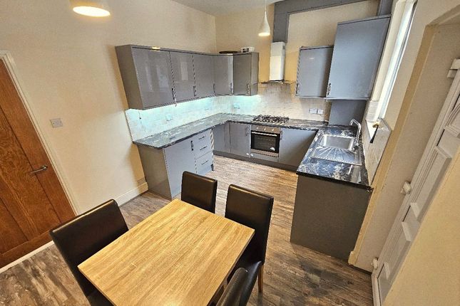 Terraced house to rent in Huxley Street, Oldham, Manchester