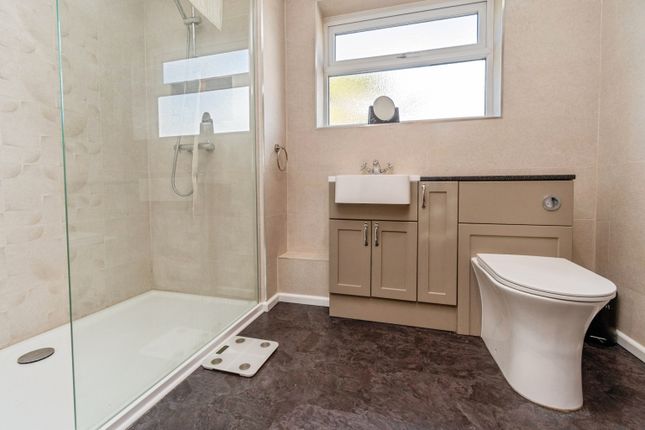 29, Ashmead Road, Burntwood photo 4
