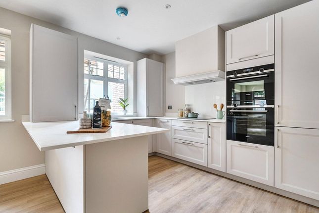 Ashbourne House, Woking photo 2