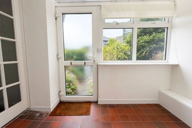 16 South Terrace, Camborne photo 3