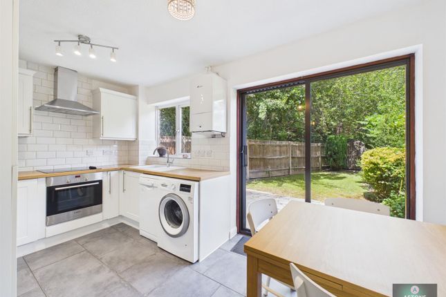 12, Graveney Road, Maidenbower photo 2
