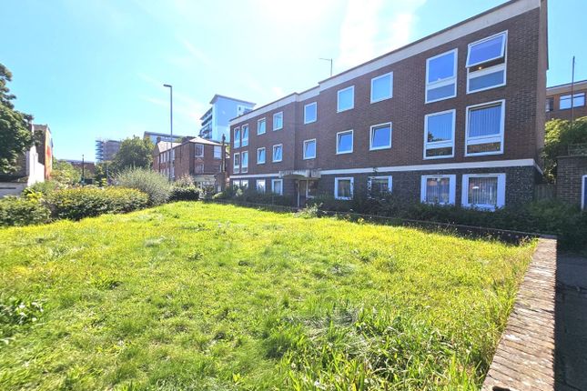 Thumbnail Flat for sale in New Orchard, Poole