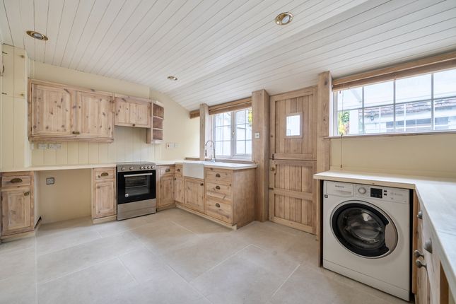 8 Salisbury Street, SHAFTESBURY photo 2