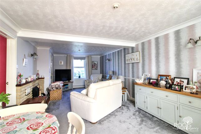 30, St Johns Road, Thatcham photo 4