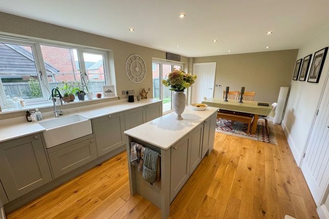 6, Haybrook Rise, Pewsey photo 2