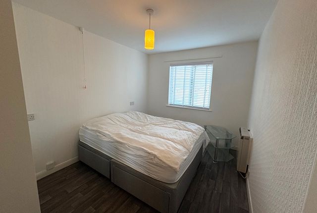 19, Kings Gardens Devon, Honiton photo 4