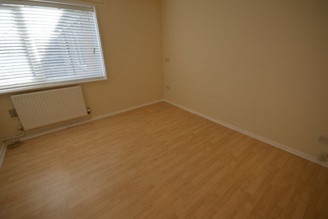 Flat to rent in Hall Meadow, Cheadle Hulme, Cheadle