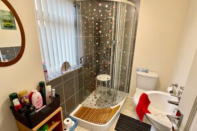 Flat for sale in Station Road, North Hykeham, Lincoln