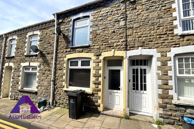 Terraced house to rent in Victoria Street, Abertillery