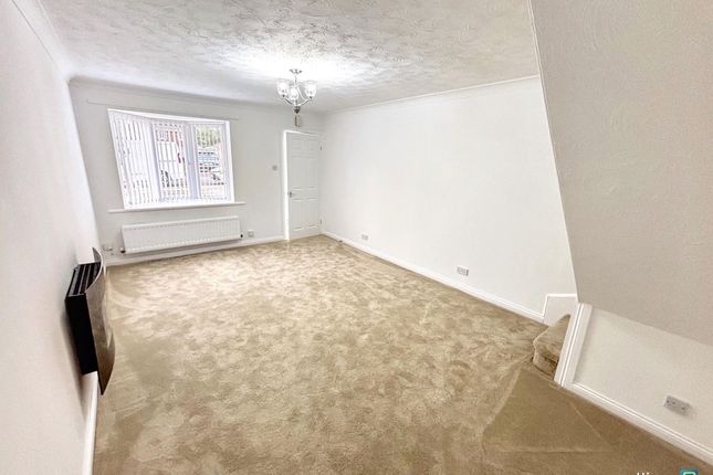 17, Broad Meadows, Newcastle upon Tyne photo 4