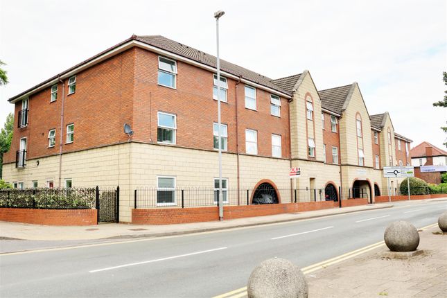 Thumbnail Flat to rent in Park Road, Cannock