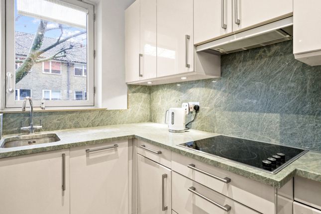 Flat 30, 47, Milmans Street, London photo 4