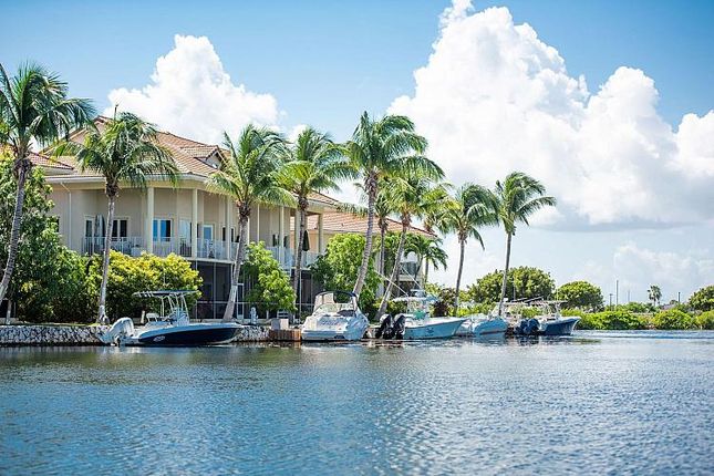 Apartments For In Cayman Islands Thumbnail Apartment For In Two Y Yacht Club Villa Villas Grand