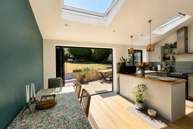 5, Jubilee Road, Dursley photo 4
