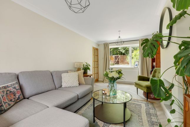 11 Cropston Close, Nottingham photo 3