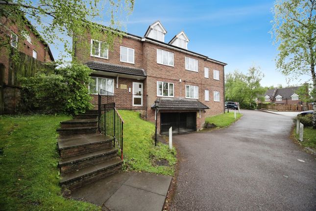 Flat for sale in Half Moon Place, London Road, Dunstable