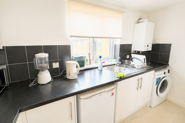168, COLCHESTER photo 2
