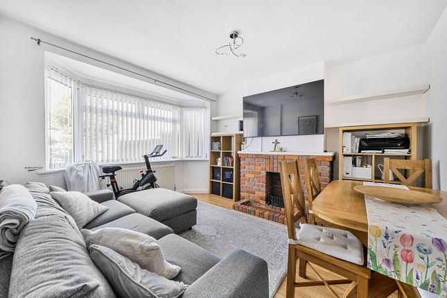 364 West End Road, Ruislip photo 2