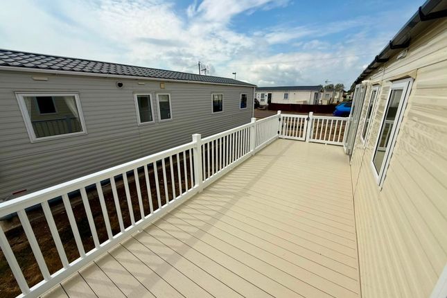 St Osyth Beach And Martello Beach, Clacton-on-Sea photo 5