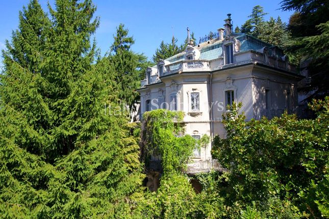 Villa for sale in Via Scalini, Brunate, Lombardia