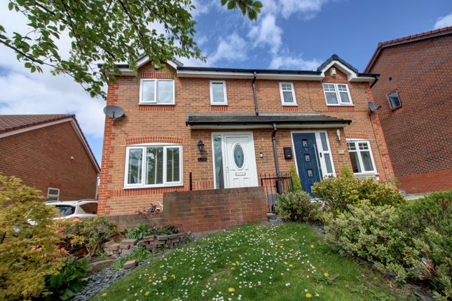 3-bed house on 6, Orchard Place, Barnsley, £200,000