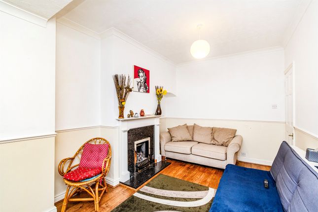 14, Derby Avenue, Wolverhampton photo 4