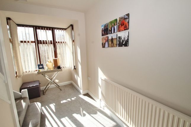 High Street, Witney photo 4